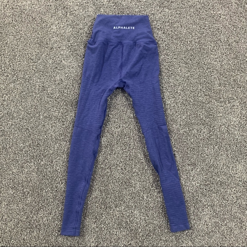 Alphalete Revival Leggings in Comet